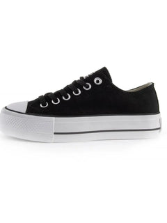 White canvas shoes with platform sole for women, featuring lace closure and comfortable textile lining, ideal for casual and outdoor use, perfect as versatile footwear.