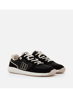 Barefoot sneaker for women Mustang Free black, comfortable and stylish, features a flexible sole and wide fit, ideal for daily wear and transitioning to barefoot shoes. Perfect for casual looks and any occasion.