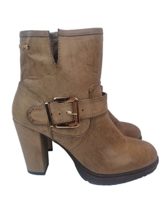 Xti hoyvoy women's high heel ankle boots taupe color casual ankle boot vegan aged synthetic leather golden buckle platform track heel 9.5 cm comfort
