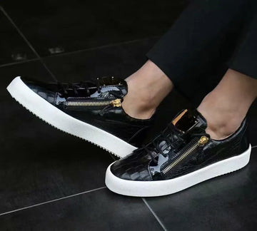 2019 Brand Male Comfortable Metal Loafers Men Casual Shoes Party Dress Shoes Men Flats Lace-Up Sneakers Black Color Big Size
