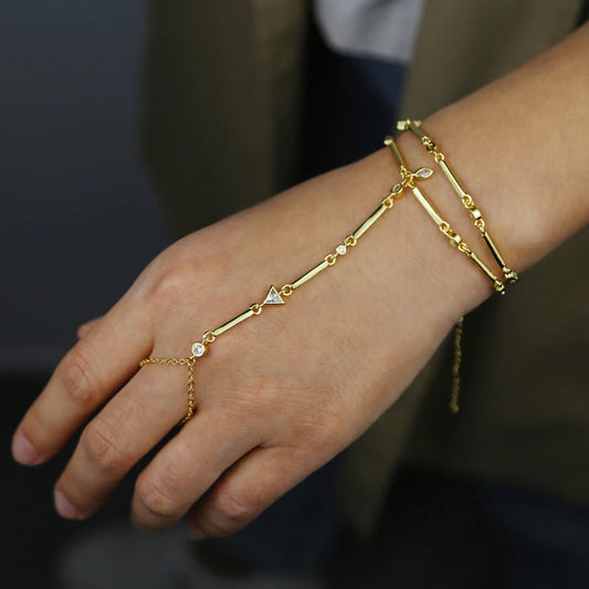 2025 nuovo elenco di una varietà di nappe tridimensionali con zirconi con la stessa collana di gioielli femminili sexy alla moda.