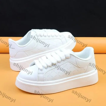 Fashion Concise Solid Flats 2026 Spring New Arrivals Men Casual Sport Shoes Increase Height Comfortable Platform Sneakers