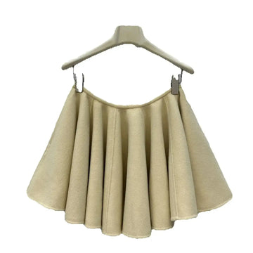 A light yellow high-waisted short skirt with ruffled edges and a double-sided wool A-line skirt, looking cute and playful PlatiNum