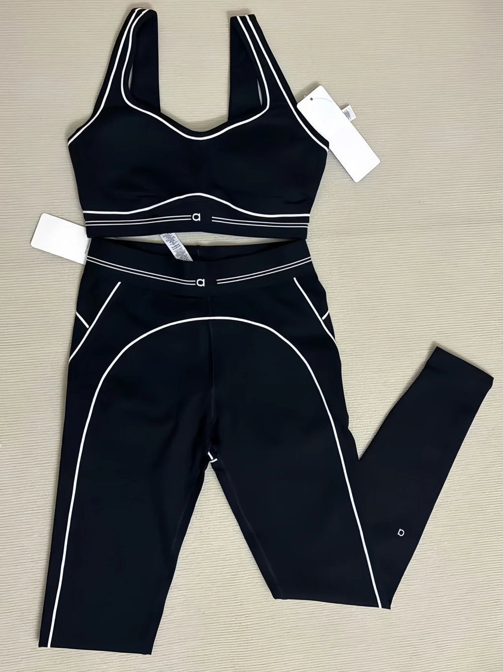 2026 New Women's Yoga, Running, Sports, Fitness, High Waist, Hip Lifting, and Abdominal Tight Pants Two Piece Set