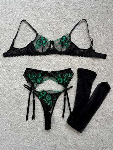 3Pcs Women Elegant Green Floral Embroidered Lace Lingerie Set Underwire Bra Garter Belt T‑back Panty Vintage Intimate Under wear