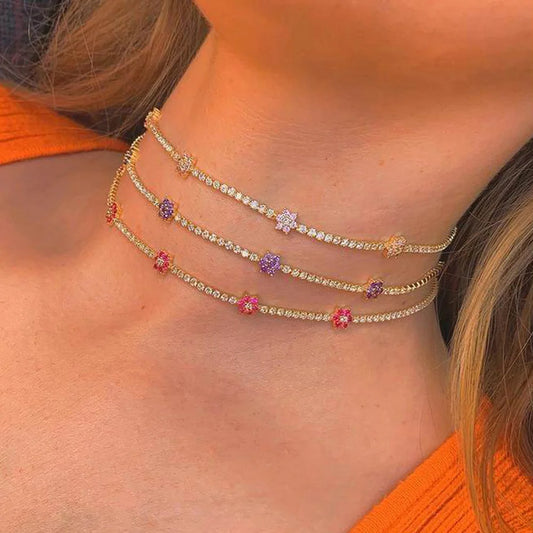 Moda estiva Blu Verde Rosso Fiore bianco Cubic Zirconia Fascino di cristallo CZ Collana a catena da tennis per donne Eleganti gioielli da festa