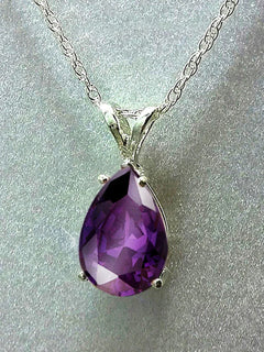 Huitan Luxury Pear Cubic Zirconia Pendant Necklace for Bridal Wedding Engagement Party High-quality Silver Color Fashion Jewelry