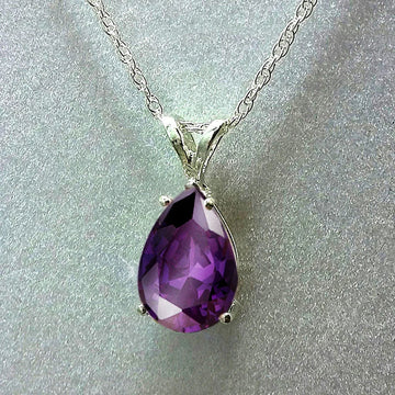 Huitan Luxury Pear Cubic Zirconia Pendant Necklace for Bridal Wedding Engagement Party High-quality Silver Color Fashion Jewelry PlatiNum
