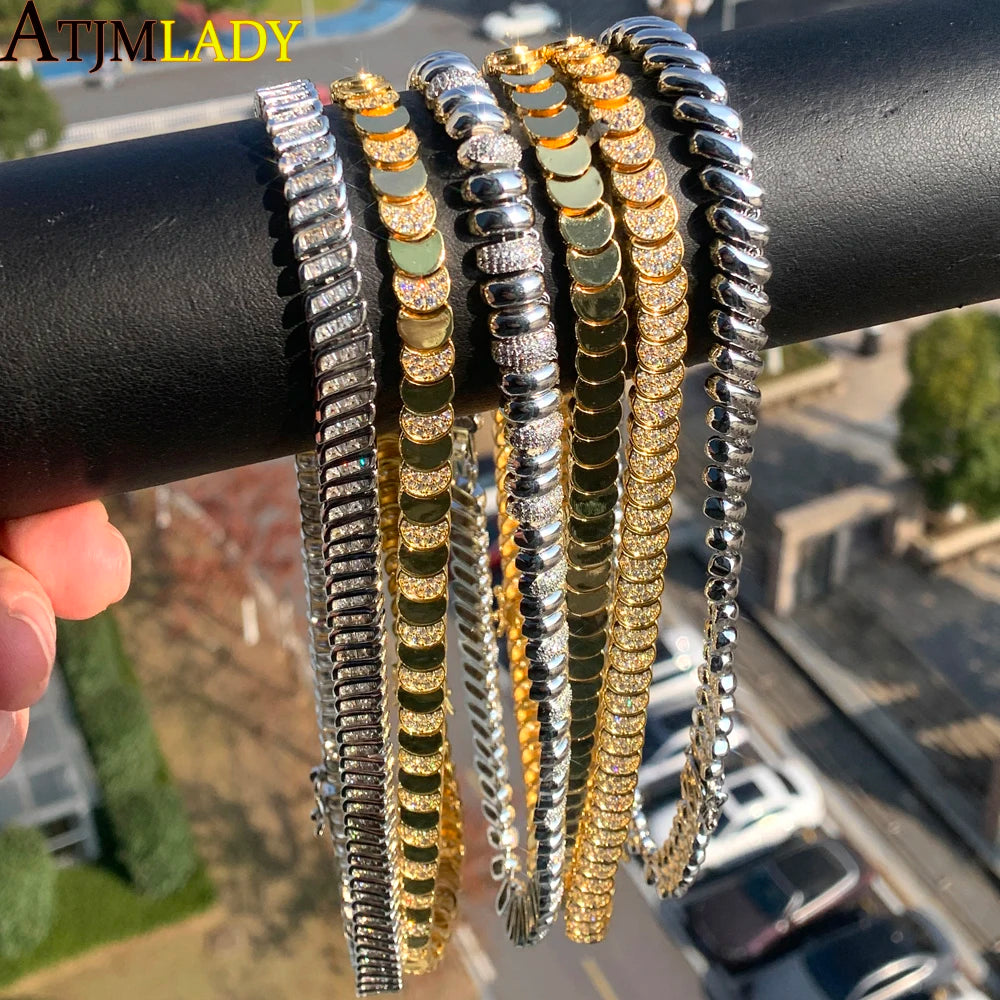 2025 Nuova collana a catena serpente unisex color oro a spina di pesce con perline catena a maglie pavimentata 5A CZ girocollo a forma di luna per gioielli da donna