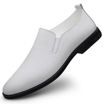 Mocassini comodi in pelle bovina da uomo neri classici alla moda di marca scarpe Casual in pelle con suola morbida traspirante cava estiva da uomo