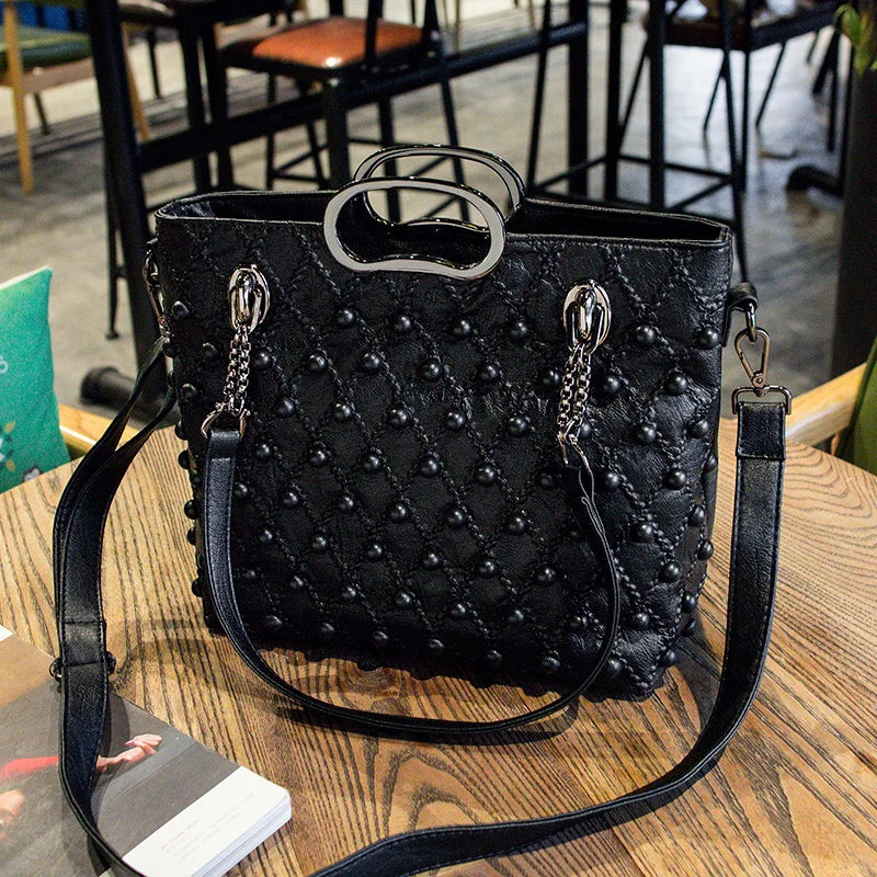 2025 new Genuine Leather Women's Handbags Fashion Soft Lady Tote Bag Shoulder Messenger Bag Large Capacity Portable Rivet Bags