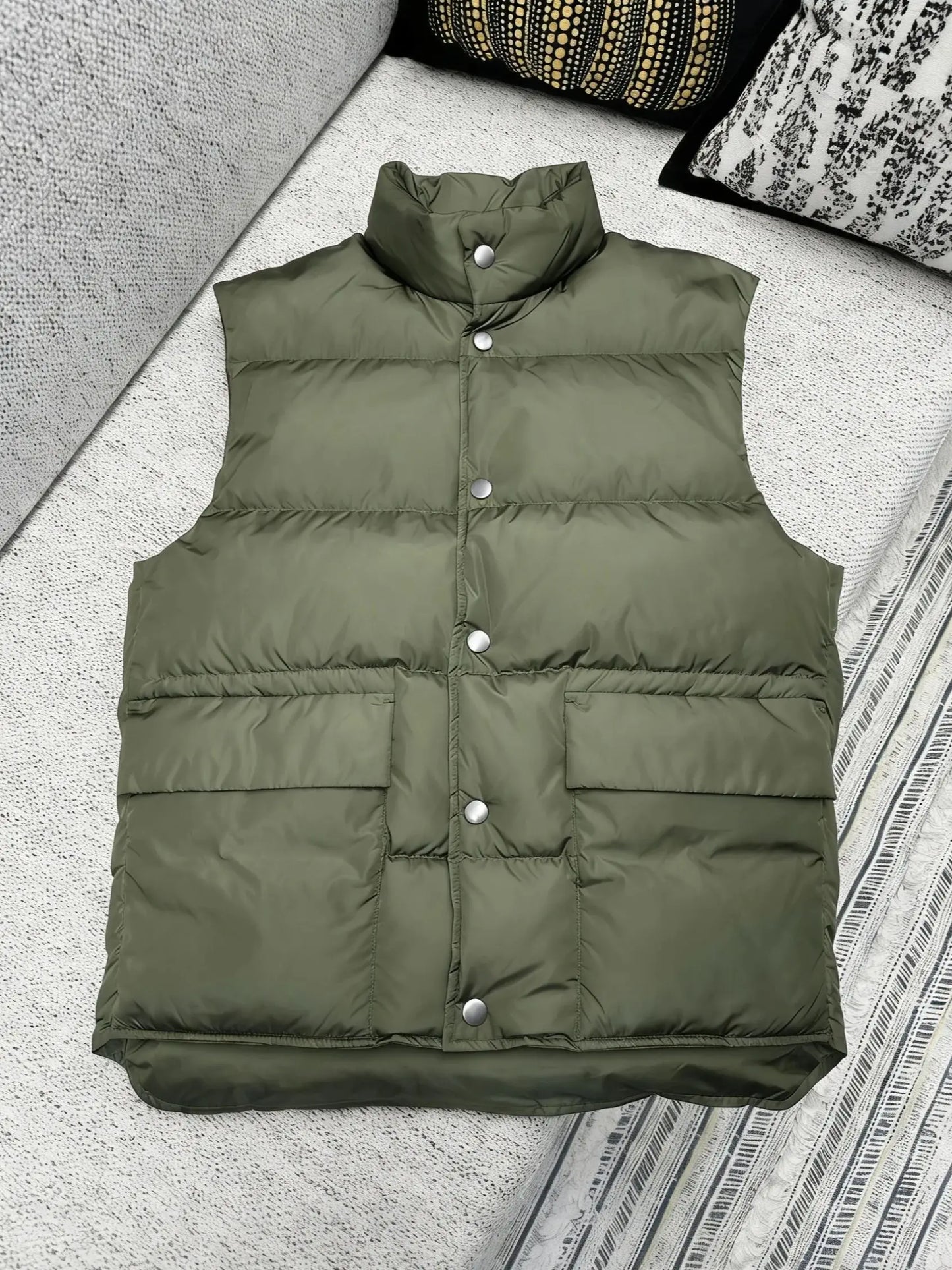 Men's Black Puffer Vest Stand Collar Snap Button Warm Winter Sleeveless Down Gilet