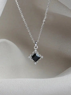 VOQ Silver Color Black Square Necklace Women's Fashion Temperament Birthday Student Friendship Gift Jewelry Necklace for Women