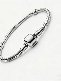 Nuovo Bracciale Artigianale Originale in Argento 925 con Charm, Liscio e Morbido, a Osso di Serpente, per Donna - Regalo 2026
