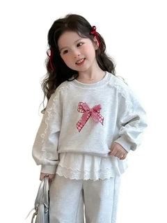 Neues zweiteiliges Set für Mädchen, süßes Schleifen-Sweatshirt, Spitzenbesatz, modisches Outfit, elegante Kleidung für Kinder, Kleinkinder, Babys, Alltagskleidung, Party