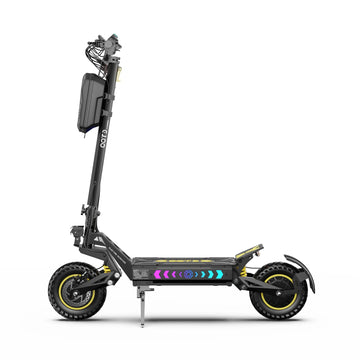 Monopattino elettrico OOTD T10PRO con motore da 2600W, 60 km/h, batteria al litio 52V 23.4Ah, illuminazione ambientale, freno idraulico