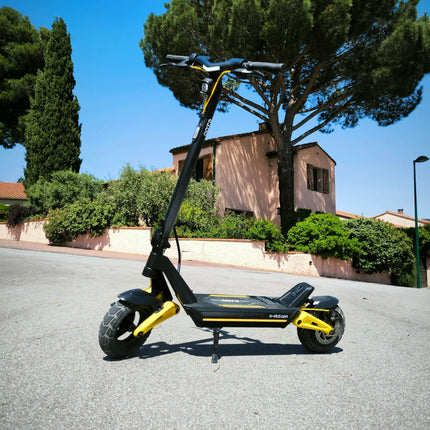 Monopattino Elettrico OOTD S10 10 Pollici con Bluetooth e APP, 1400W 48V 20AH, Velocità Massima 55KM/H, Autonomia 70km, Leggero, Doppia Sospensione