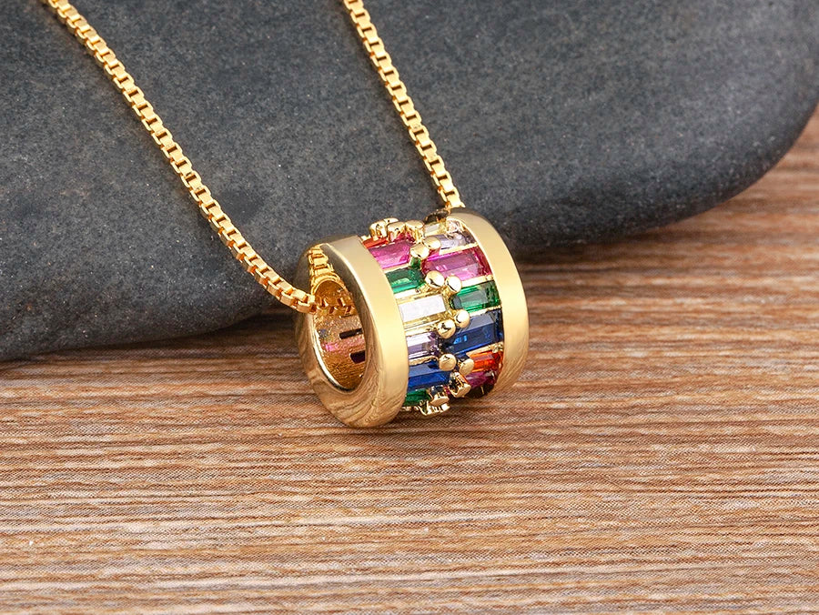 AIBEF Daily Wear collana con ciondolo rotondo con cerchio di strass temperamento alla moda gioielli semplici e versatili regalo di accessori di lusso