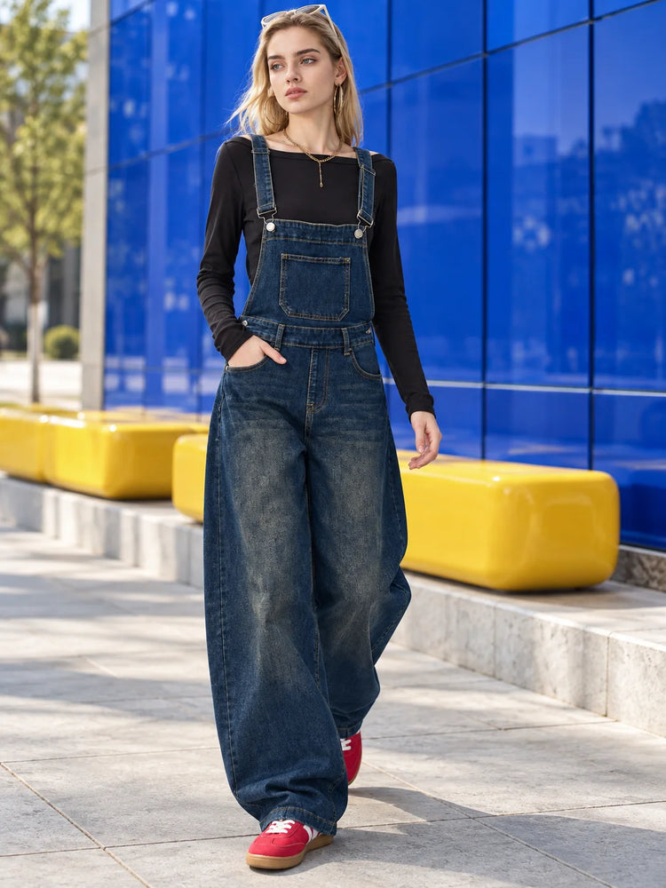 Women's Trendy Vintage Wash Balloon-Leg Denim Overalls, Adjustable Suspenders, Loose-Fitting Pants with Practical Pockets That Flatter the Figure, Urban Casual Streetwear Style, Durable Denim Fabric, Ideal for Spring and Autu