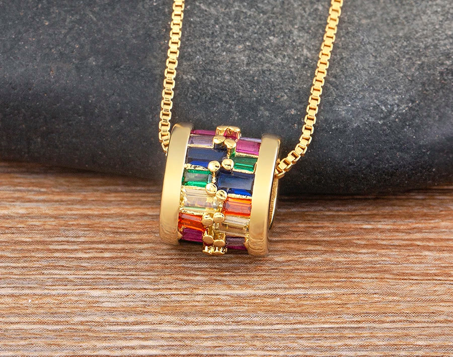 AIBEF Daily Wear collana con ciondolo rotondo con cerchio di strass temperamento alla moda gioielli semplici e versatili regalo di accessori di lusso