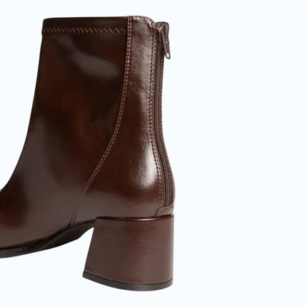 Corina retro ankle boot with zipper heel 11822