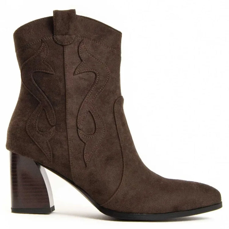 Heeled ankle boot for women. Montevita cacera 96622