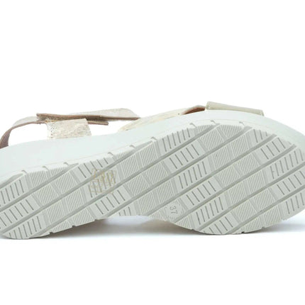 Women's wedge sandals with velcro and metallic detail made in spain model 3136 sizes 36 to 41 jam PlatiNum