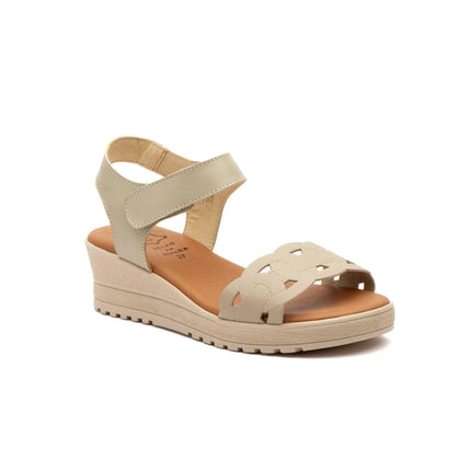 White wedge sandals for women with velcro closure made in spain model e648 sizes 36 to 41 high style PlatiNum