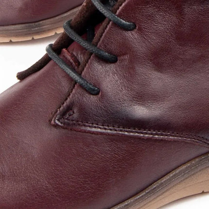 Leather ankle boot with wedge for women. Akila leather polish 104902