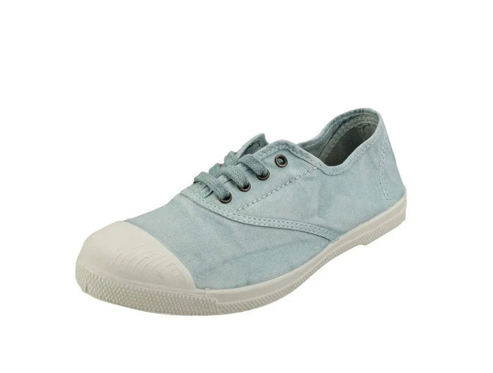 Natural World 102E Women's Canvas Sneakers in Blue, comfortable and versatile footwear for spring and outdoor activities, featuring a lace-up design and flat sole for easy wear. PlatiNum