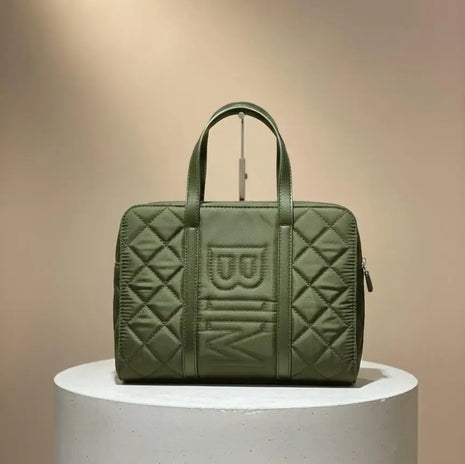 Borsa piccola in nylon verde - Stile moderno e funzionale