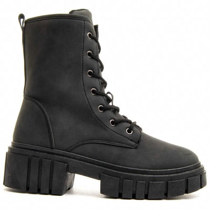 Comfortable boot for women.  montevita militarsuav 77300