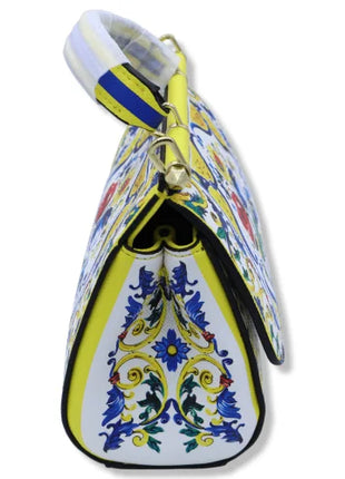 Borsa a tracolla con manico, decorata con Maioliche siciliane e fiori su sfondo giallo, disponibile in 2 misure.