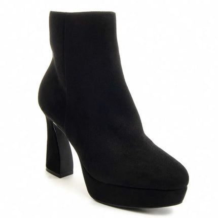 Comfortable ankle boot for women. Montevita botint8 84826