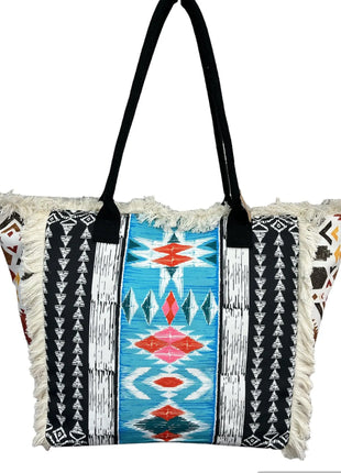 MIGLIORATA Borsa grande da spiaggia o piscina con stampe originali e frange di nappine in cotone bianco, dimensioni 55*37*19 cm. Dotata di tasche interne e fodera. Tessuto 100% poliestere.