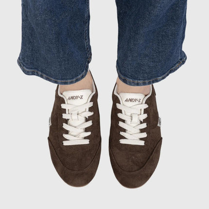 Retro women's shoes, ANDY-Z 8015 BROWN casual sneakers with lace-up closure, thin sole, and versatile fit, perfect for casual occasions, comfortable footwear for spring and autumn. PlatiNum