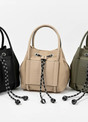 Borsa in Nylon BIM - Borsa a Secchiello da Donna con Chiusura a Coulisse - Elegante Borsa a Spalla con Tracolla Sportiva Rimovibile - Design Trendy Senza Marchio con Logo in Rilievo
