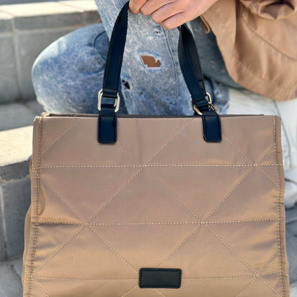 Borsa shopper quadrata a impulsi |   4 colori |   Design moderno e funzionale |   Ampio spazio di archiviazione
