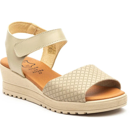 Black wedge sandals for women with velcro closure and engraved upper made in spain model e649 sizes 36 to 41 high style PlatiNum