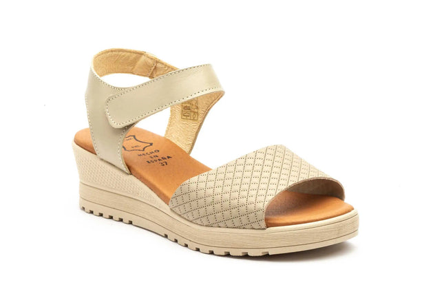 Black wedge sandals for women with velcro closure and engraved upper made in spain model e649 sizes 36 to 41 high style PlatiNum
