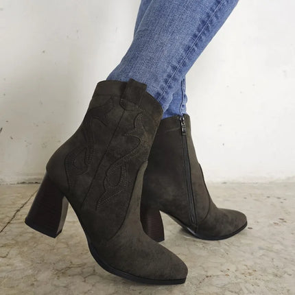 Heeled ankle boot for women. Montevita cacera 96622