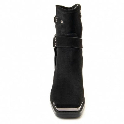 Heeled ankle boot for women. Montevita town 96620