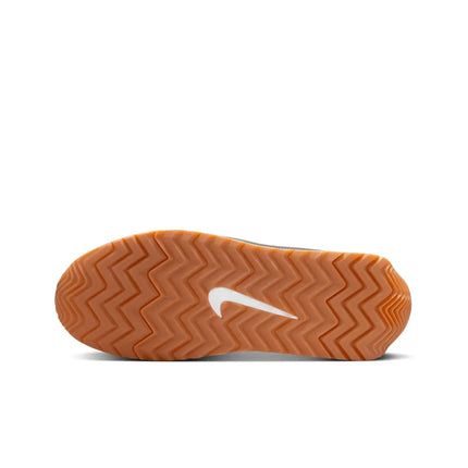 Nike Revolution 8 men's sneakers, featuring a breathable mesh upper and foam midsole for cushioning, with a weight of approximately 292g and a 10mm drop, perfect for running and casual wear in Midnight Navy/White/Black/Pure P