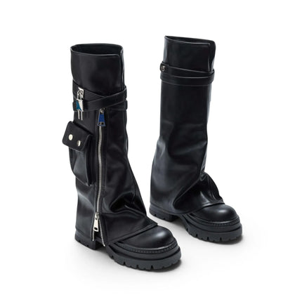 High black boots with side zipper and platform, side pocket, interior lining, autumn winter fashion trend, comfortable and light, ideal