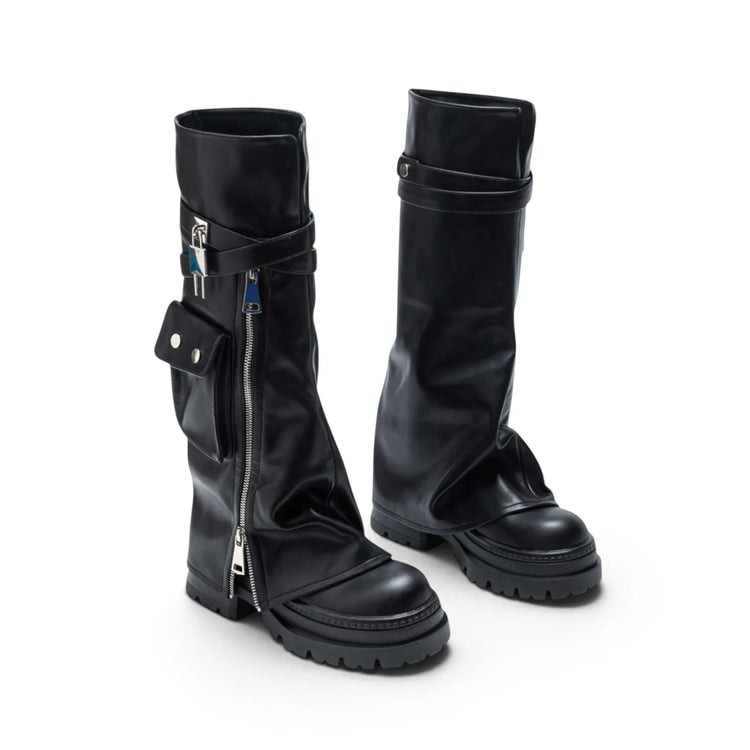High black boots with side zipper and platform, side pocket, interior lining, autumn winter fashion trend, comfortable and light, ideal