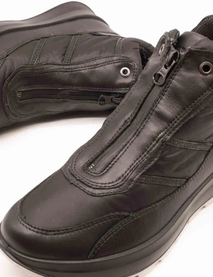 Legero ankle boot 2-000410-0100 black for women