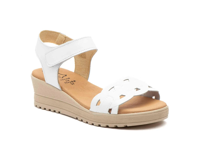 White wedge sandals for women with velcro closure made in spain model e648 sizes 36 to 41 high style PlatiNum
