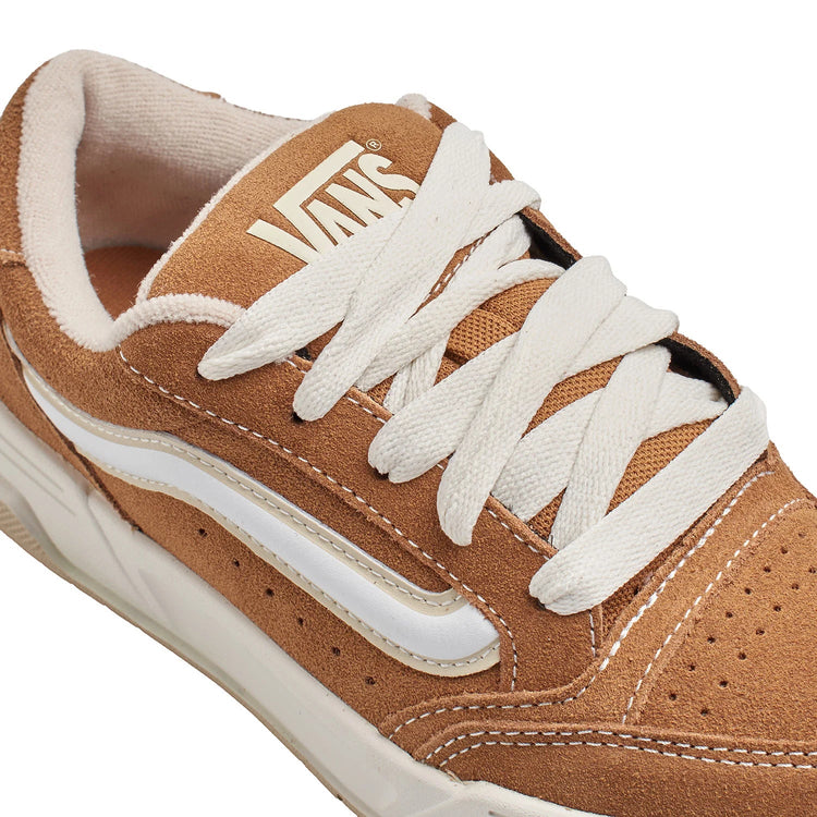 Vans Hylane Sneakers for Men and Women VN000D1JBRO1 feature durable suede and synthetic upper, padded skate-inspired tongue, and thick sole for a retro style, ideal for casual wear or skating. PlatiNum