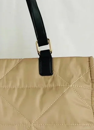 Borsa shopper quadrata a impulsi |   4 colori |   Design moderno e funzionale |   Ampio spazio di archiviazione