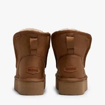 Women's boot brand mustang model 60095 color walnut tan